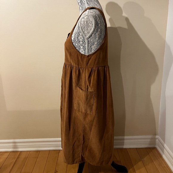 Overall corduroy dress - Picture 2 of 3